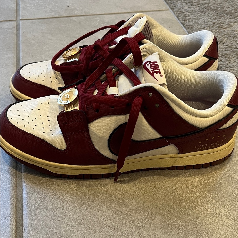 Nike Dunk Low Women’s Sneakers